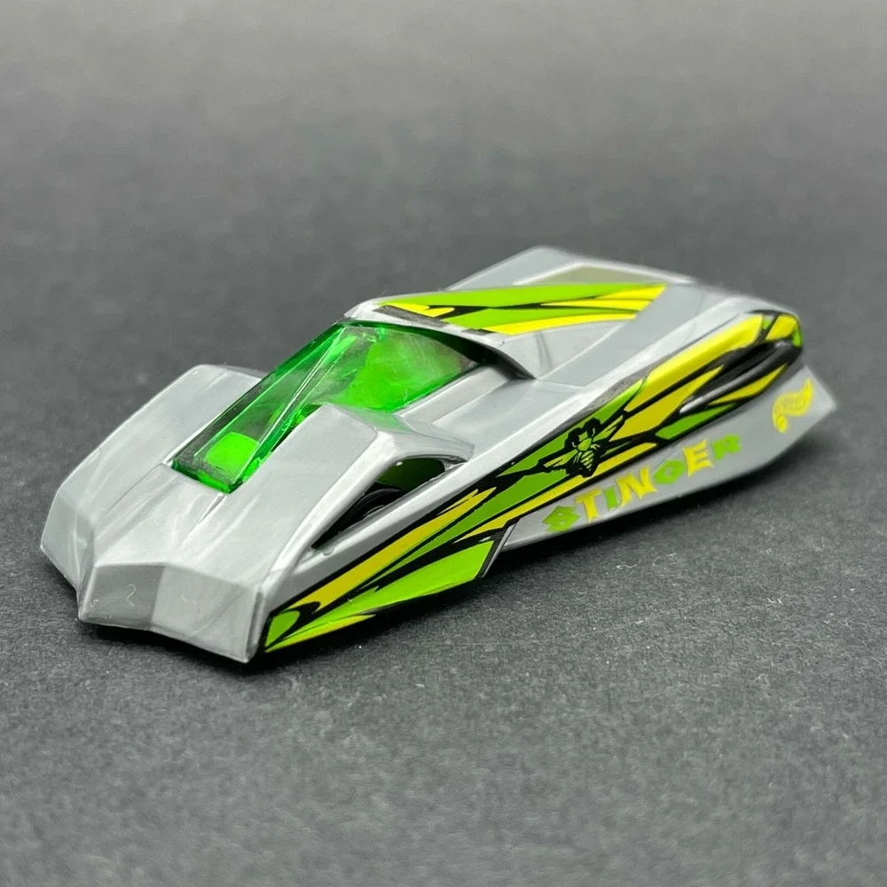 Hot Wheels Shadow Jet II Bee Stinger Car Vehicle Silver Diecast 1/64 Scale #942